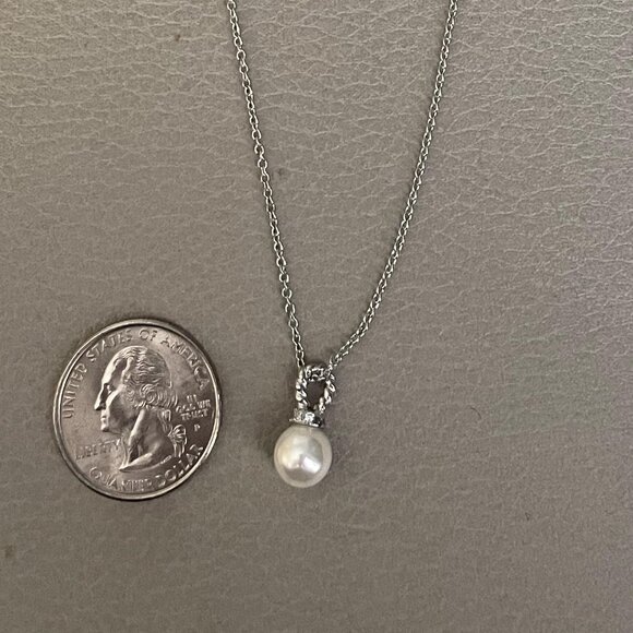 DAVID YURMAN Necklace Petite Solar with Pearl and Diamonds Pendant - Picture 5 of 8